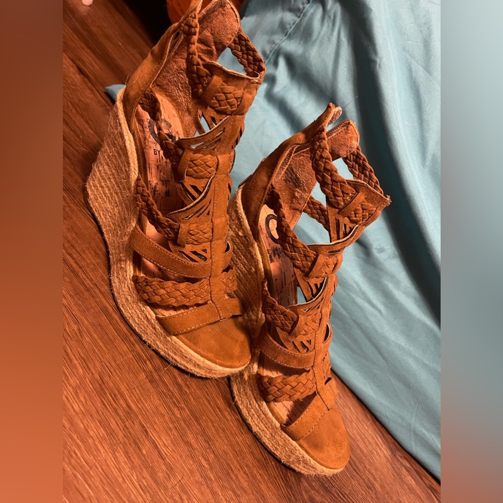 Guess strappy wedges